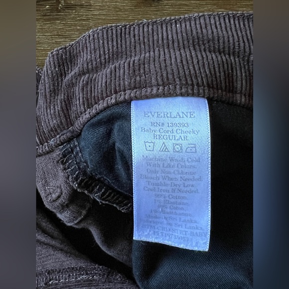 Everlane Baby Cord Cheeky brown corduroy - Picture 6 of 6